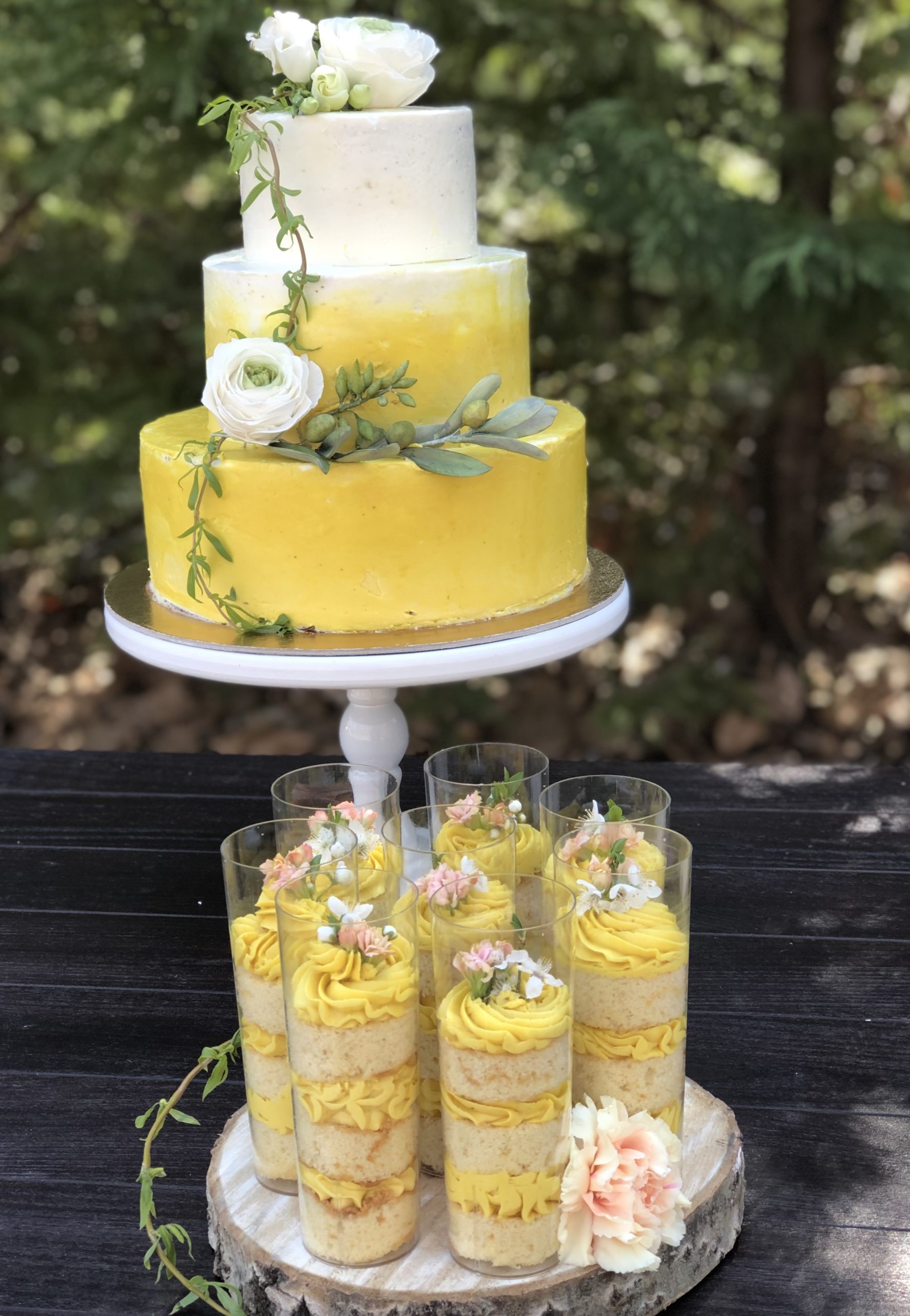 Sárga naked torta
