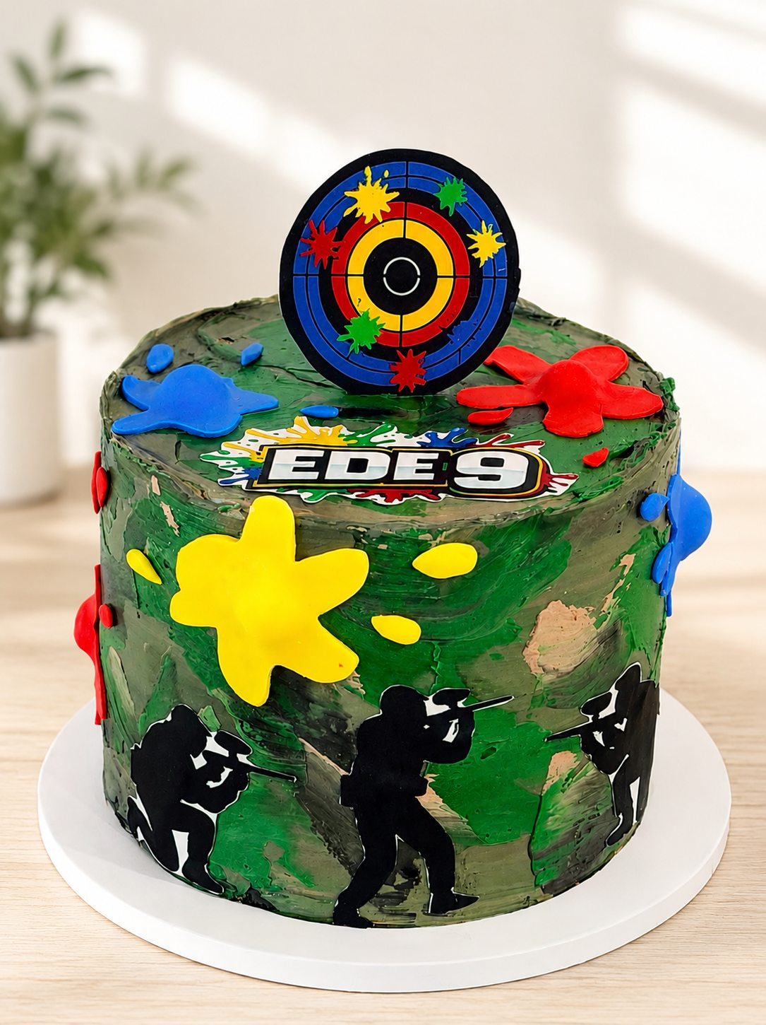 Katonai dizájn torta